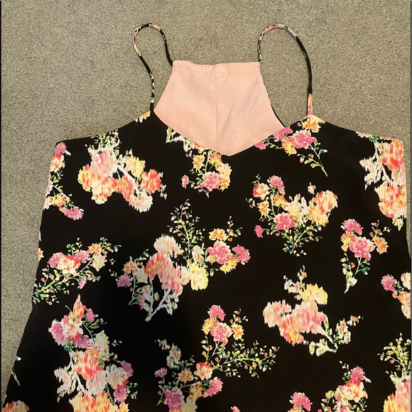 Floral tank top - Picture 1 of 2